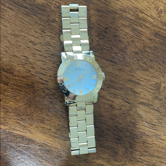 Gold Marc Jacobs watch - Picture 1 of 3